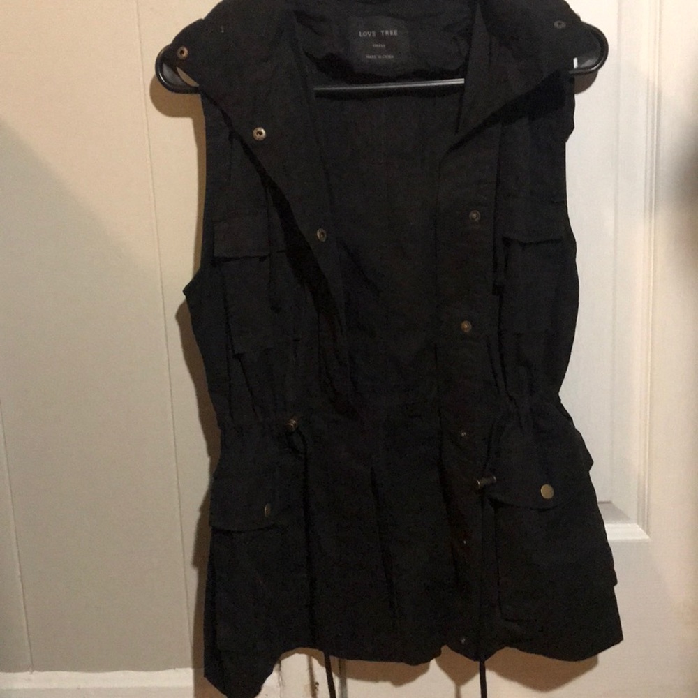 Black hooded vest!